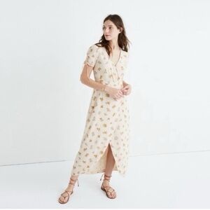 MADEWELL Silk Faux Wrap Maxi Dress Field‎ Bouquet
PREOWNED/USED